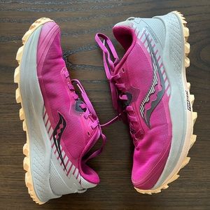 SOLD / Saucony Peregrine 11 Trail Runners